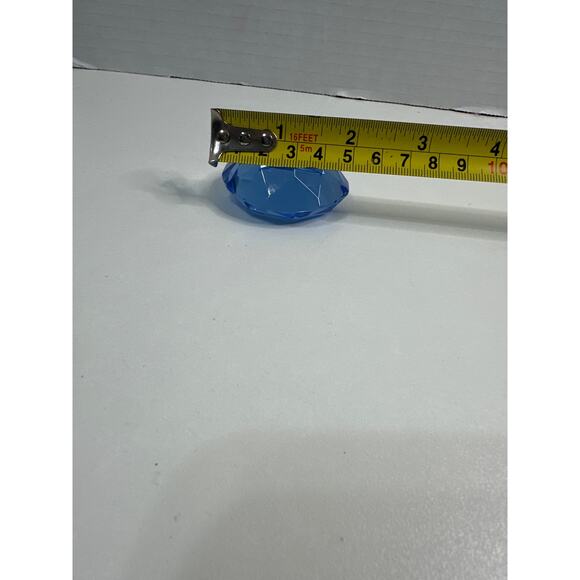 Paper weight blue glass diamond. See pics for measurements. - Picture 9 of 9